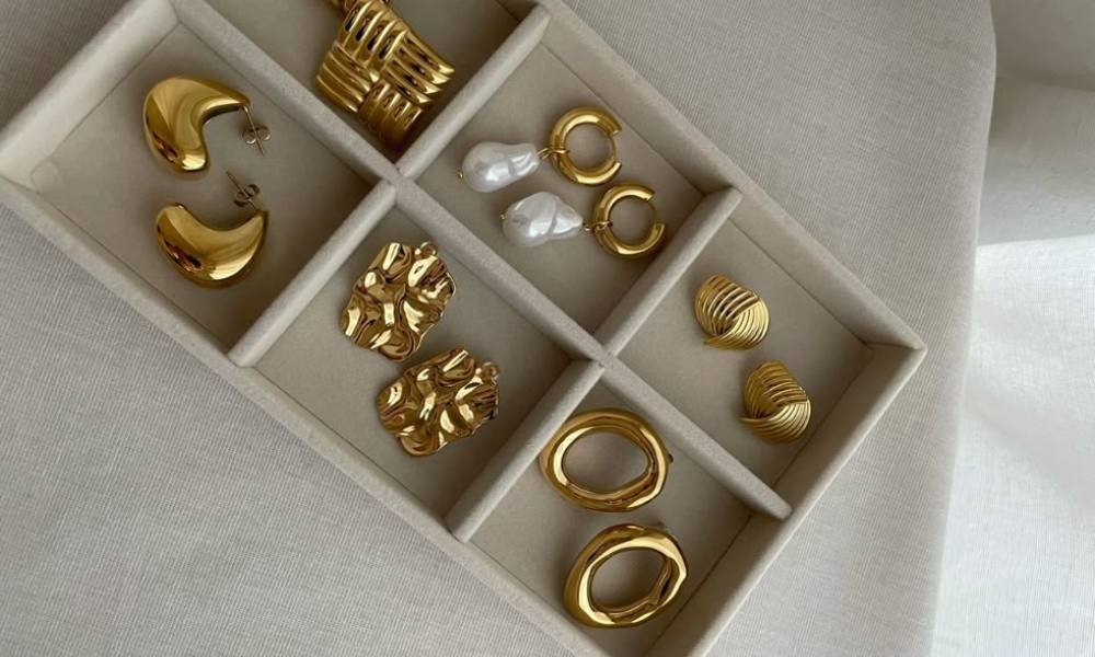 Customized Jewelry Manufacturers 